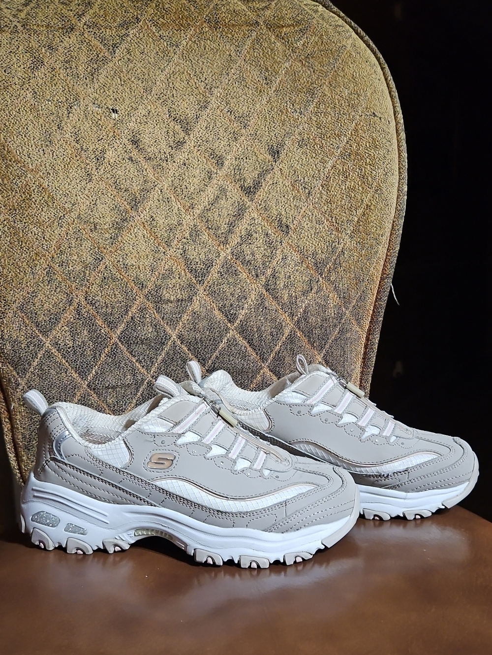 Skechers D'Lites Zip Along Taupe Tan White Sneakers Walking Running Shoes